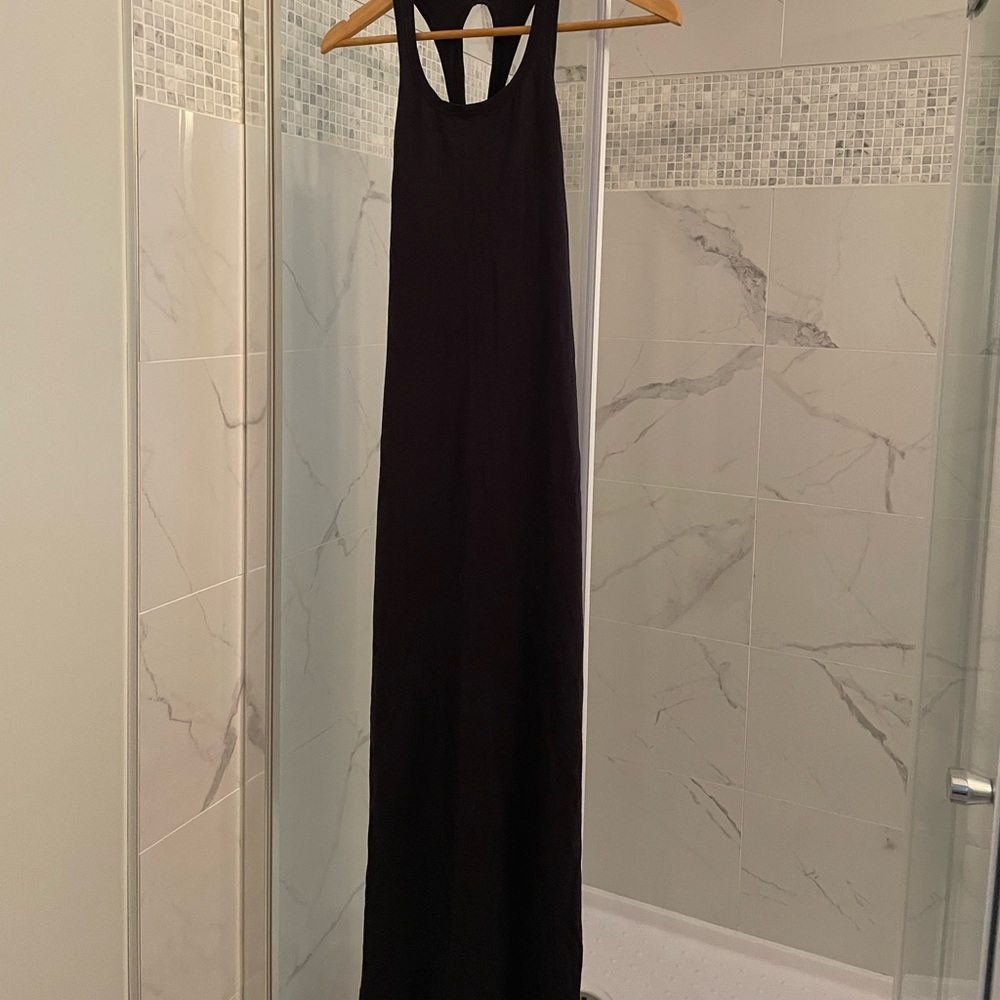 Lululemon Revitalize Maxi dress, size 4, black